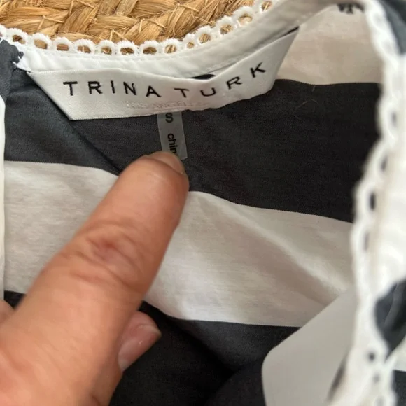 Trina Turk Black & White Striped Ruffle Tank size S - Picture 8 of 9
